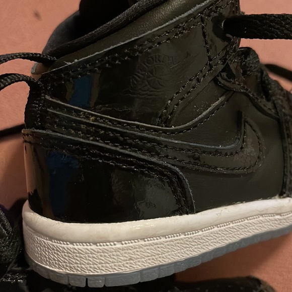 Jordan shoes Retro 1 Mid SE Toddler Air Jordan/ no box - Picture 7 of 8